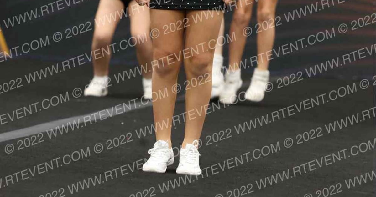 Pittsburgh Poison Poison Apples · Red Hot Cheer and Dance Competition