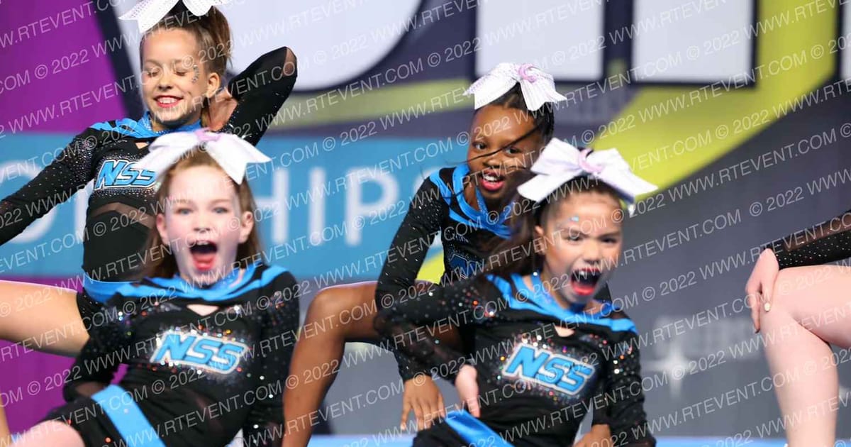 Newnan Southern Stars Moonlight · Cheersport Super Nationals