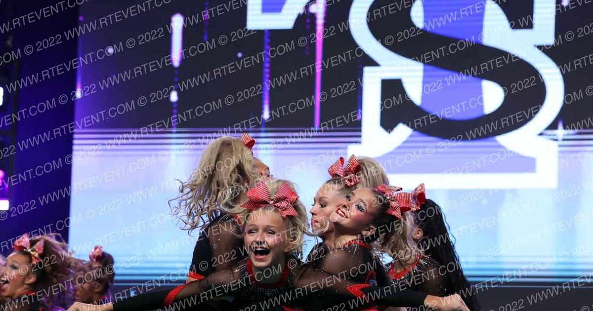 Twist & Shout Edmond Heart · Cheersport Super Nationals