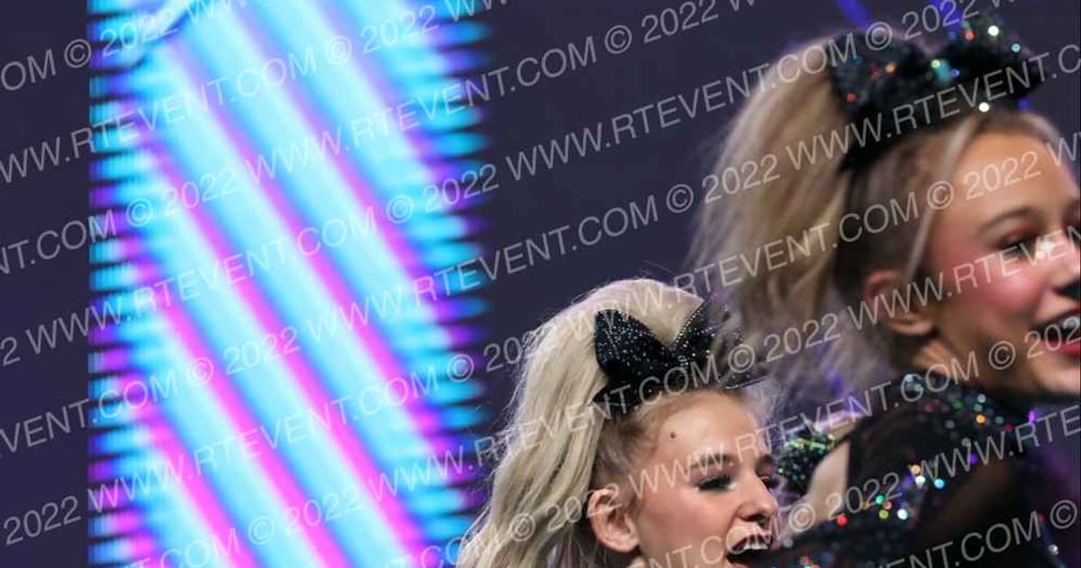 Cheer Extreme Vixens · Cheersport Super Nationals