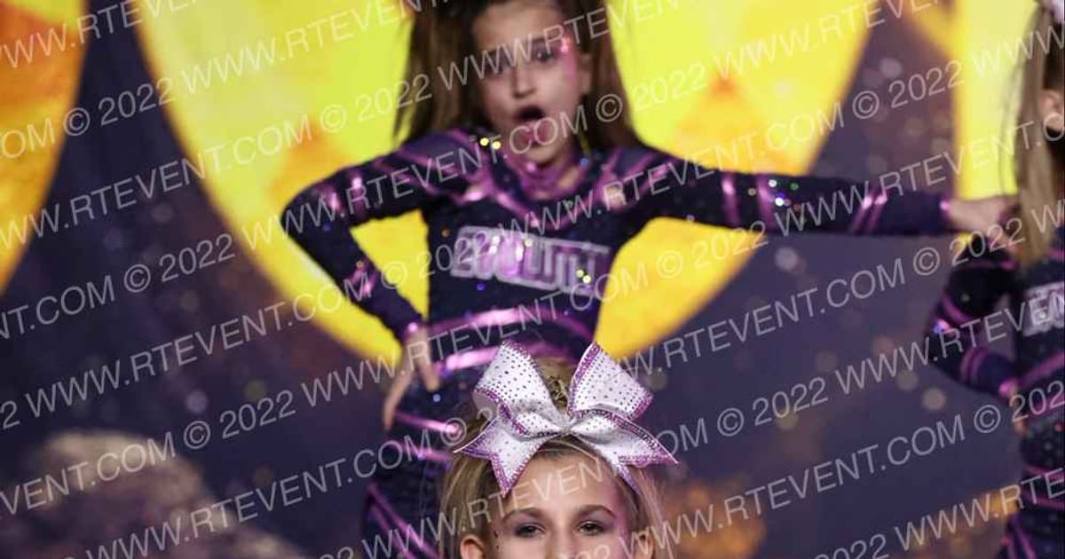 Evolution Cheer Fuchsia Diamonds · Gold Rush Chicago