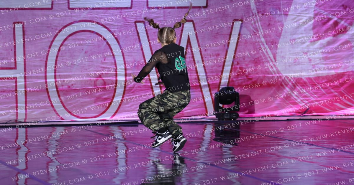 DC Quincey Gabbitas · Steel the Show