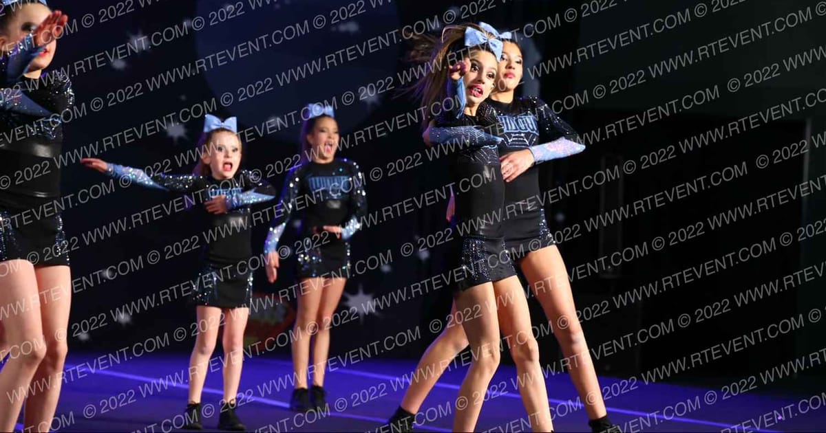 Black Widow Cheer Gym Mania · Spirit Sports Canadian Clash