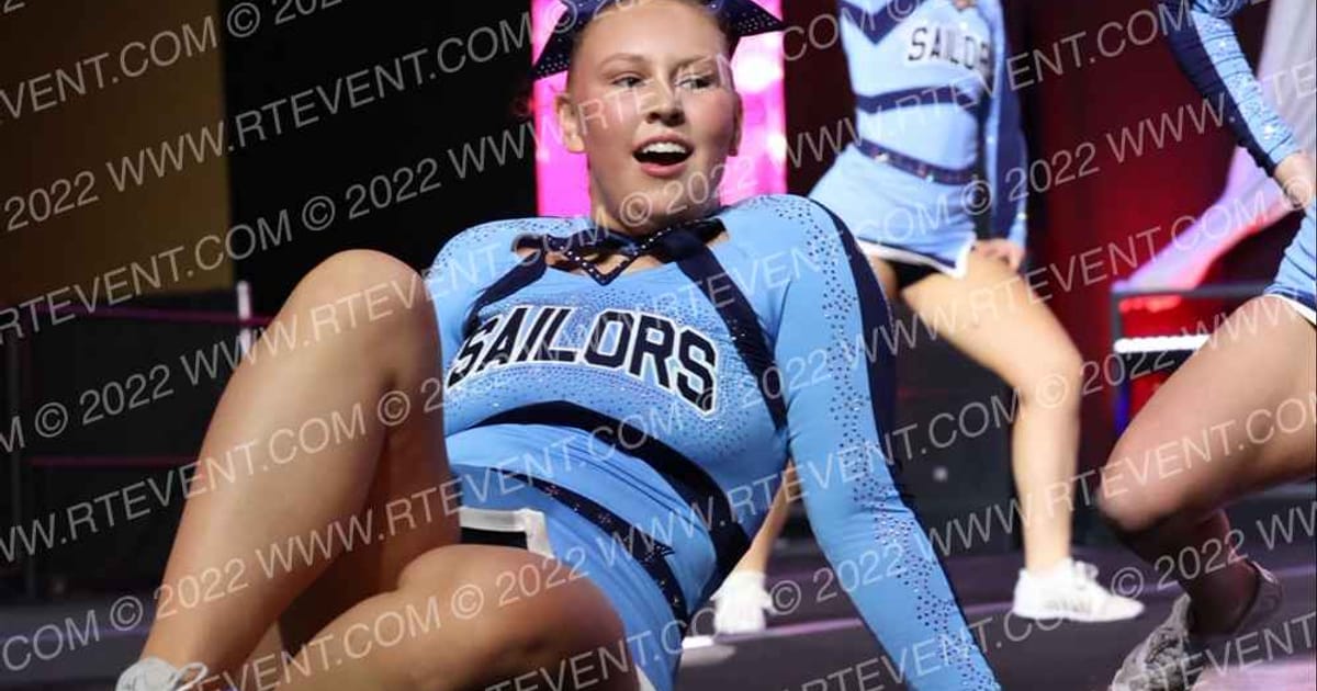 Mount De Sales Academy Intermediate Varsity Performance · NCA Beach Bash