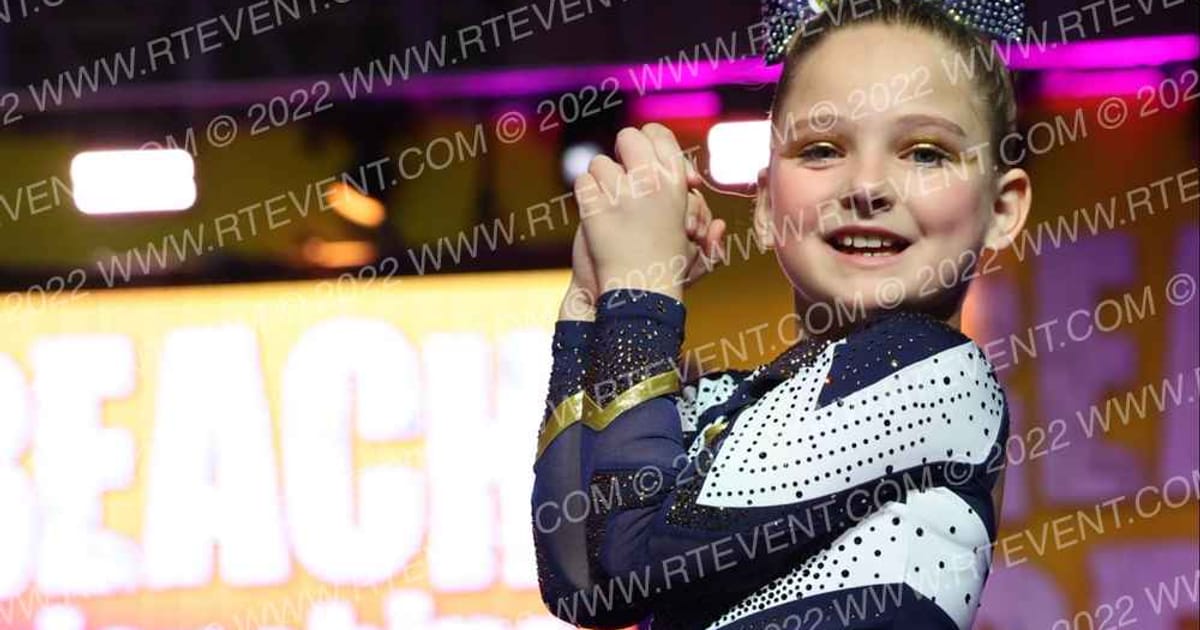 The St James Cheer All-Stars Shimmer · ACDA Reach the Beach DII Grand
