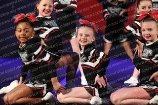 Lightning Cheer Freeze