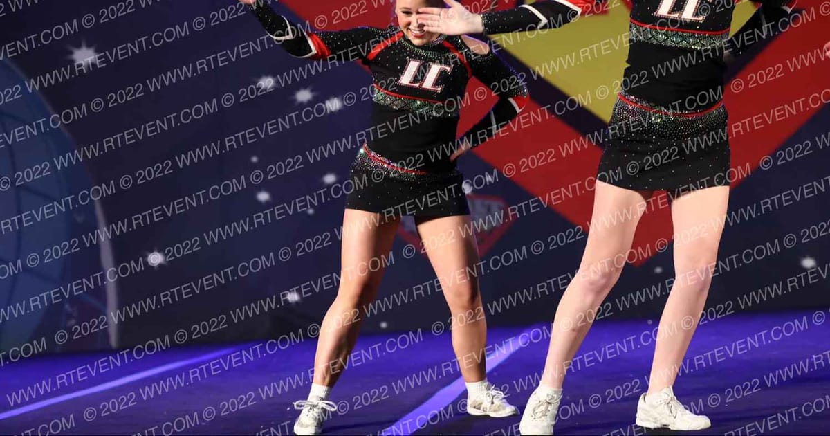 Lightning Cheer Blackout · Spirit Sports Canadian Clash