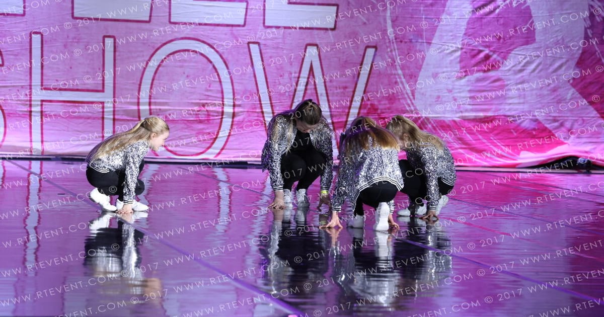 776 Cheer Elite ELECTRIC · Steel the Show
