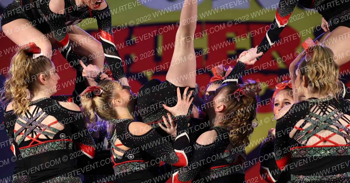Lightning Cheer Blackout · Spirit Sports Canadian Clash