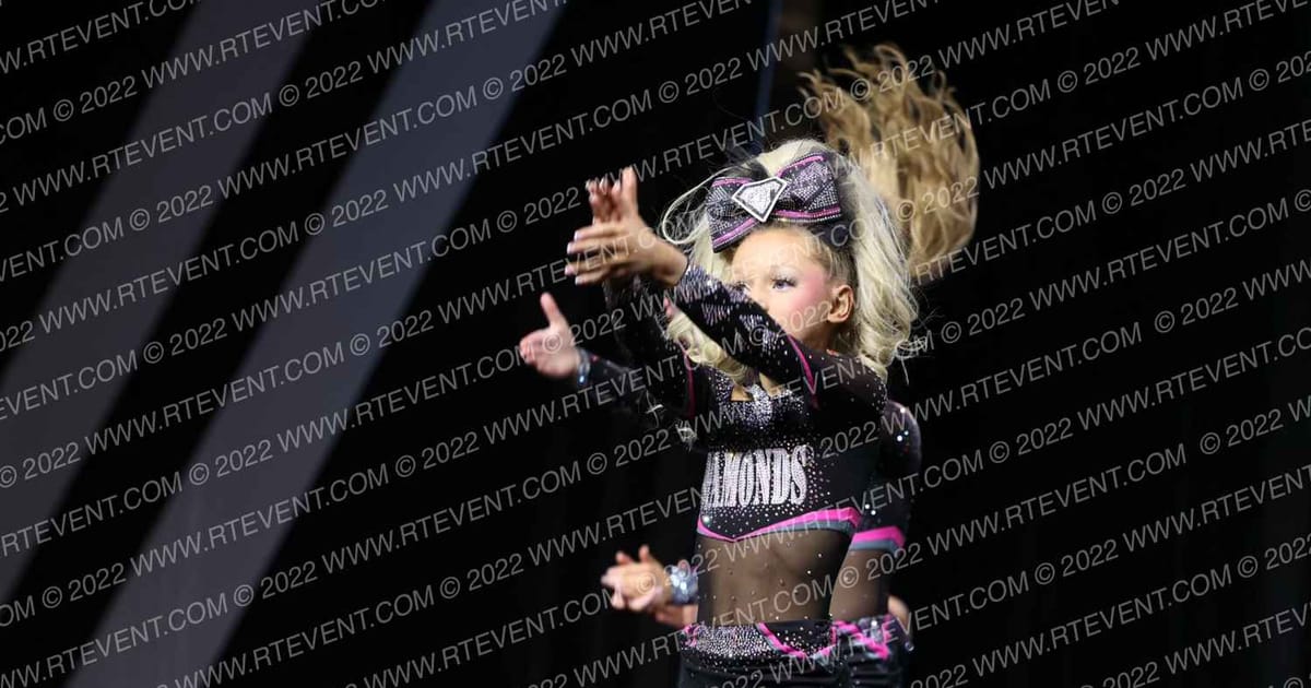 Diamonds All Stars GLITTER GIRLS · COA Grand Nationals