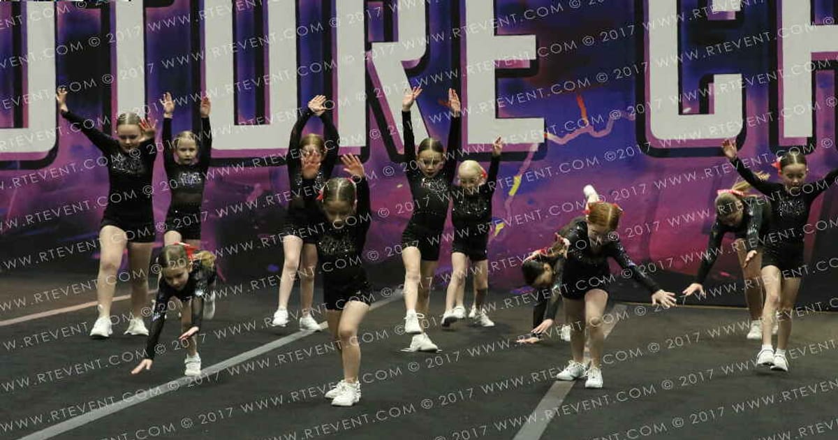 Fierce Elite Coral · Circus Spectacular FC Essentials North