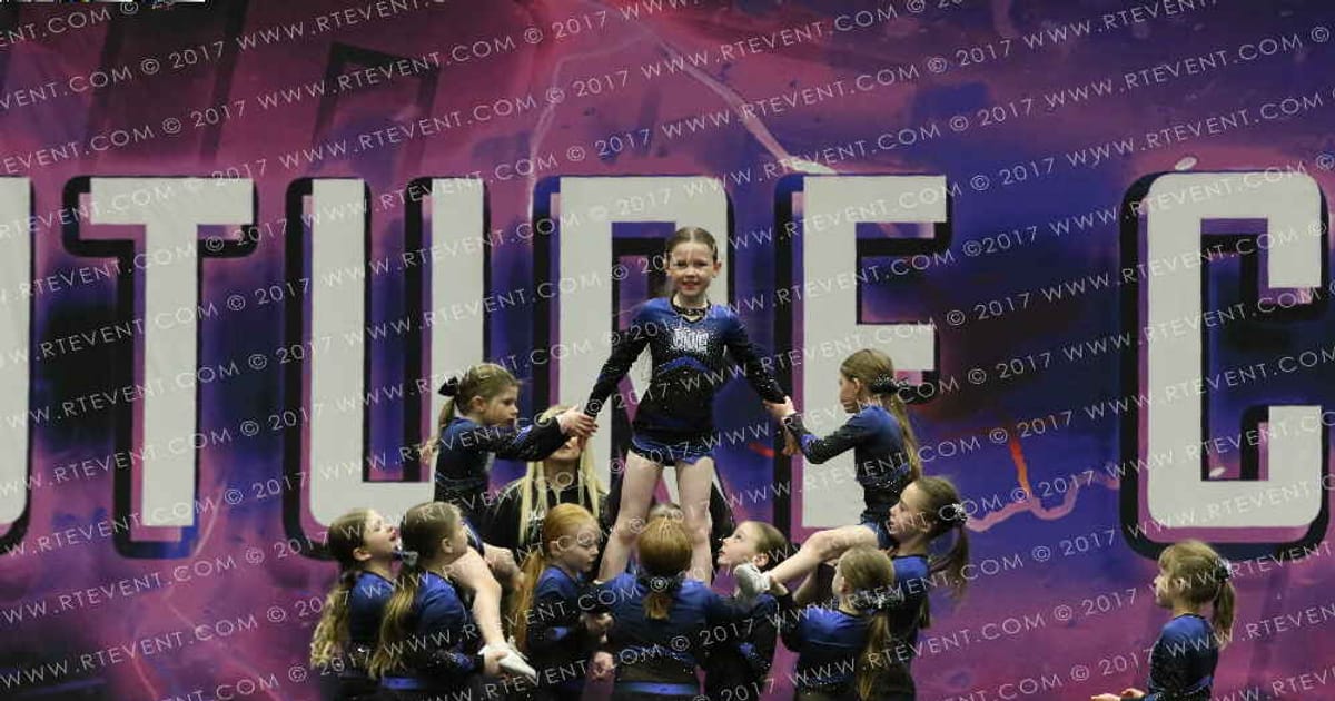 Blue Dynamite Elite GLITT3RBOMBS · Circus Spectacular FC Essentials North