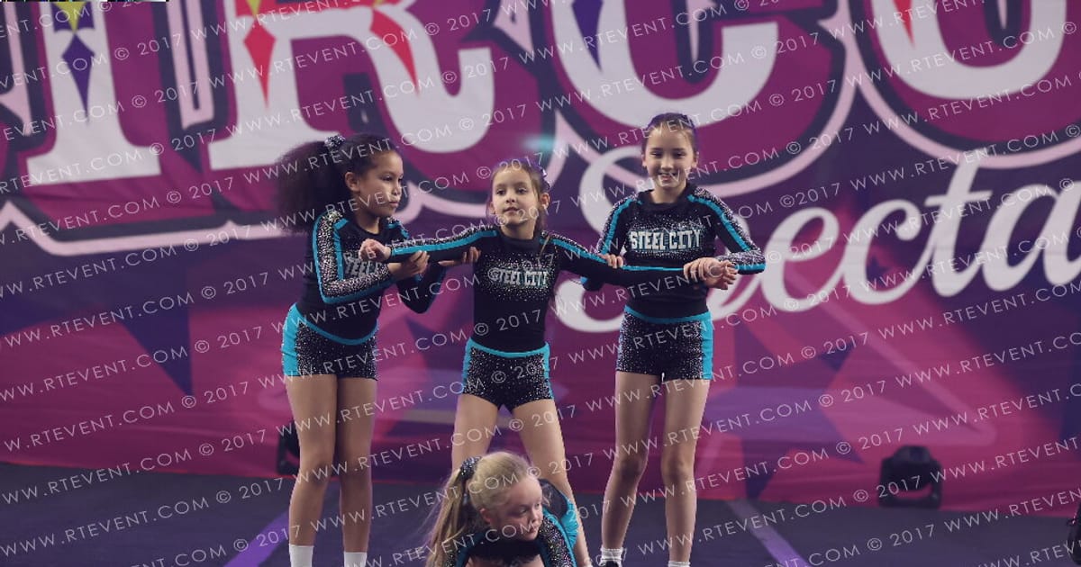 Steel City Sheffield Girls' School Diamonds · Circus Spectacular FC Essentials North
