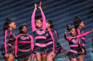 Royal Cheerleading Team Royal