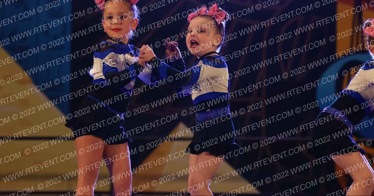East Celebrity Elite - Hingham GLITTER GIRLS · ASC Queen of the Nile Hartford Showdown DI DII