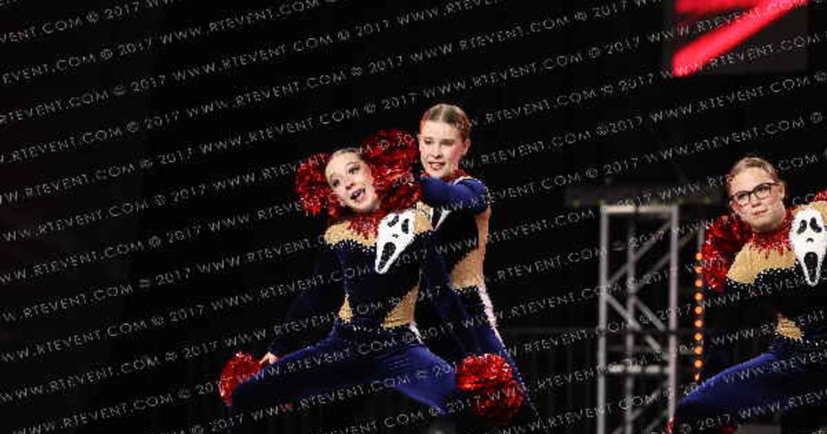 SOUTH COAST FREESTYLE JUNIOR POM NIGHTMARE · DANCE NATIONALS