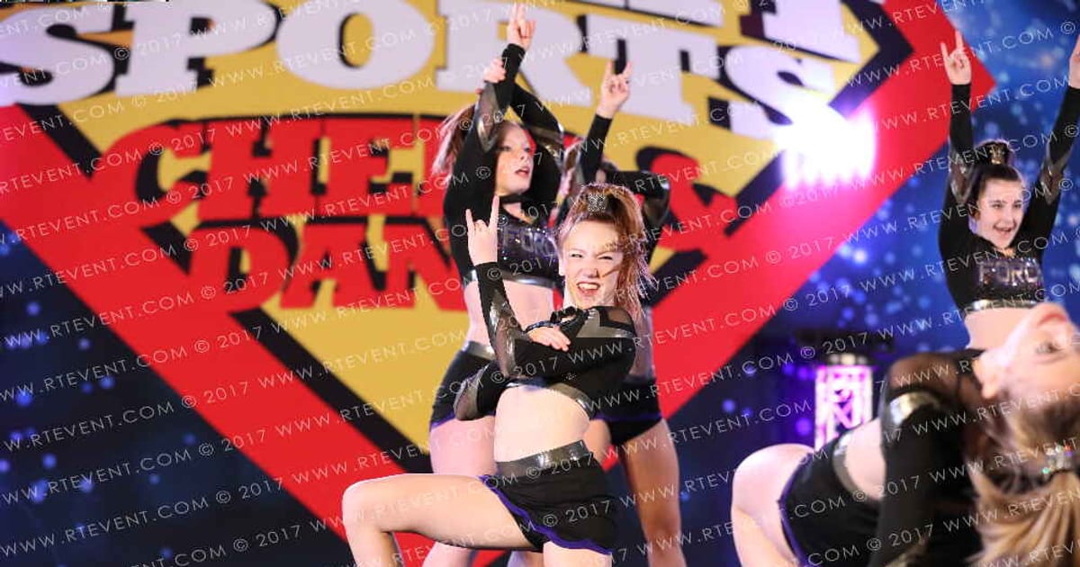 Express Cheer Force Platinum · Worcester Nationals