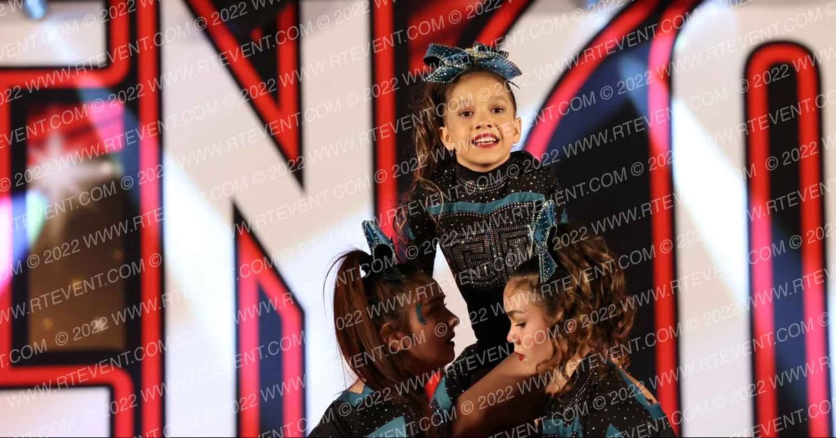 Cool-Image Cheer Magic · Encore Las Vegas Showdown DIDII