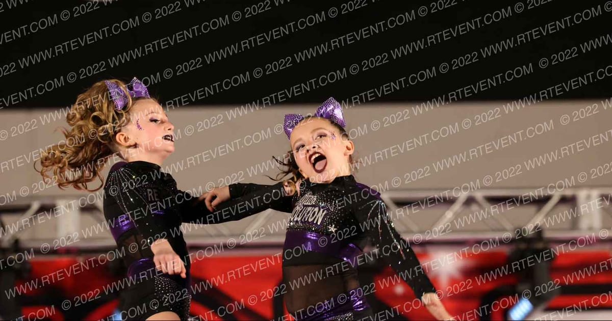 Reno Revolution Cheer Uproar · Encore Las Vegas Showdown DIDII