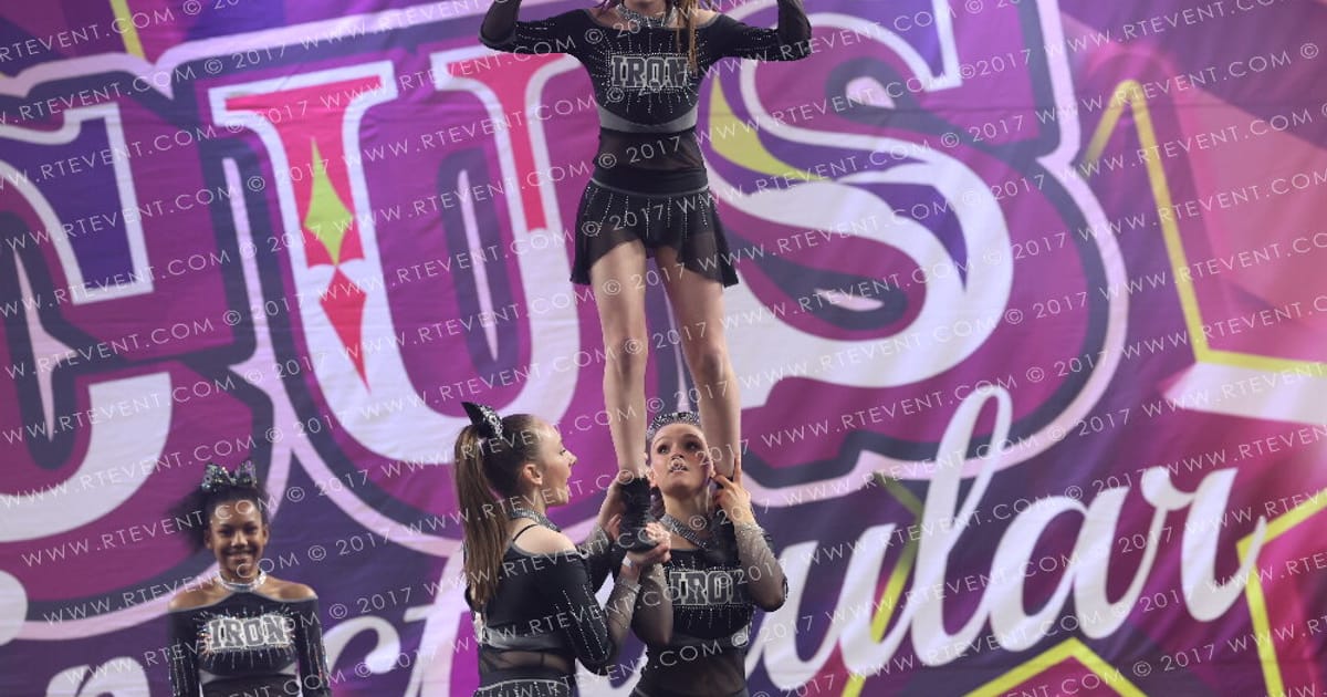 Mayne Allstars Iron ladies · Circus Spectacular FC Essentials North