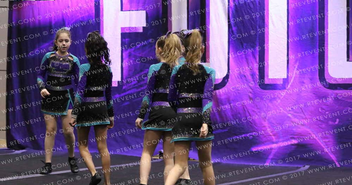 Bedford Allstars Griffins · Circus Spectacular FC Essentials North