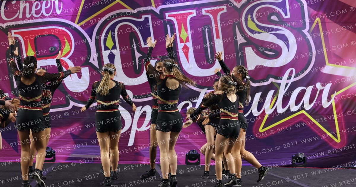 Giants Elite Crimson · Circus Spectacular FC Essentials North