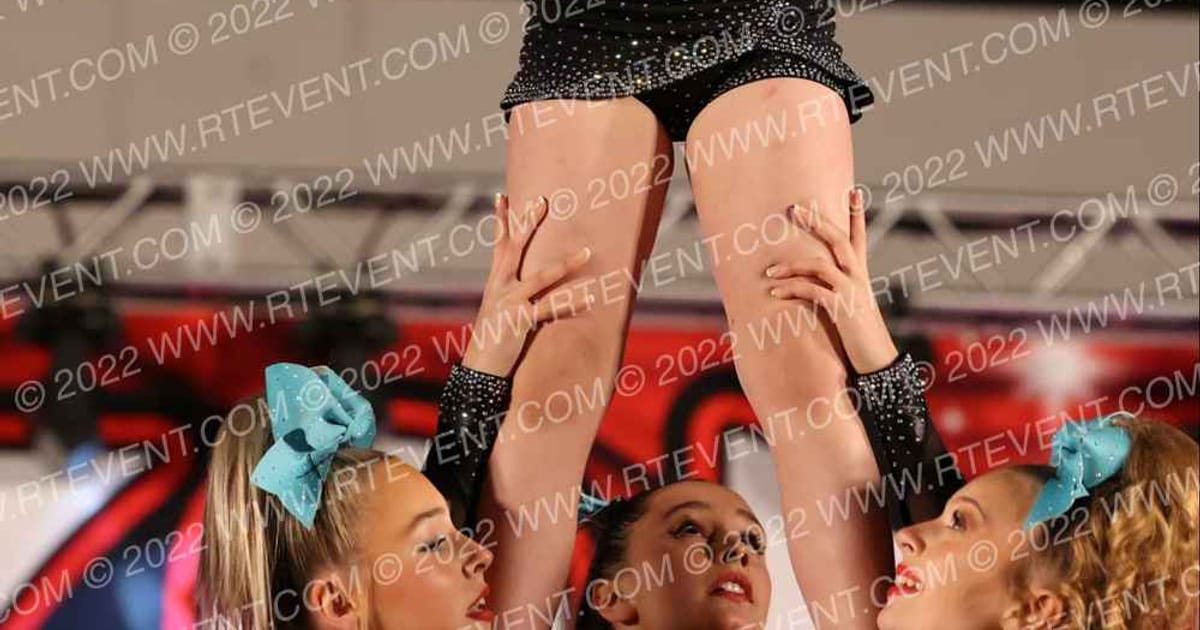 Skyline Elite Athletics Ultraviolet · Encore Las Vegas Showdown DIDII