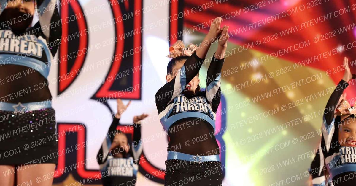 Triple Threat Cheer ROYAL STARS · Encore Las Vegas Showdown DIDII