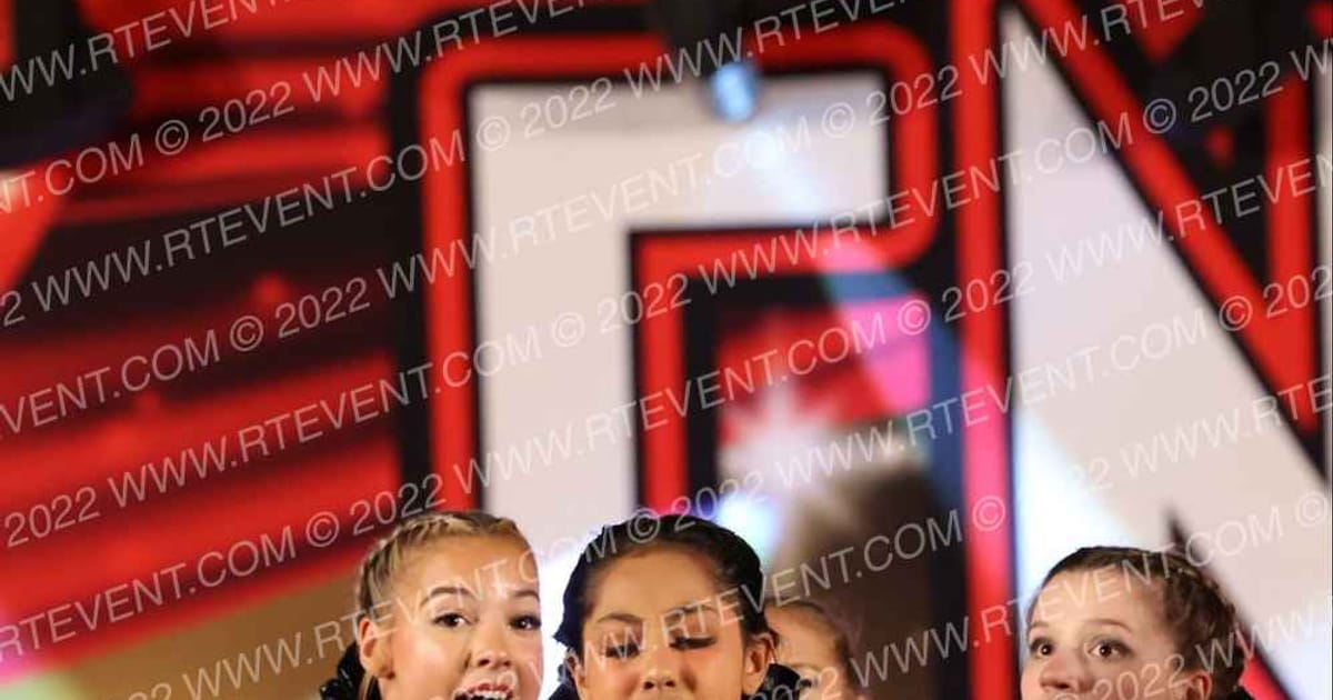 Skyline Elite Athletics Ultraviolet · Encore Las Vegas Showdown DIDII