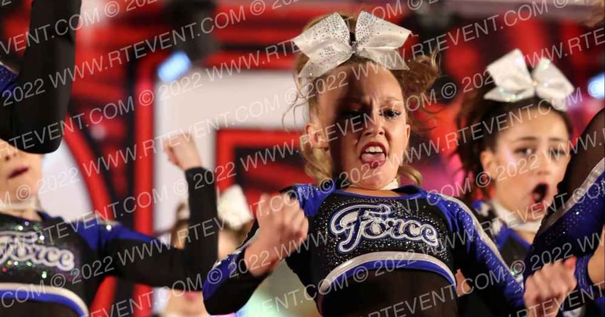 Cheer Force Zero Gravity · Encore Las Vegas Showdown DIDII