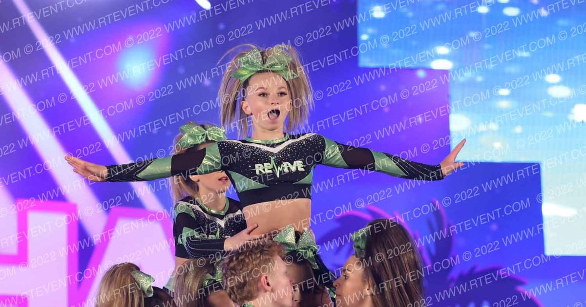Revive Cheer Athletics Sirens · Aloha Grand Nationals DIDII