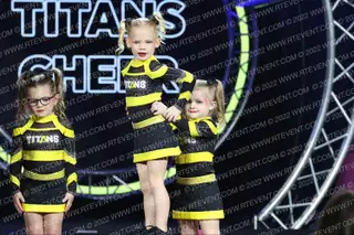 Titans Cheer Tiny Titans
