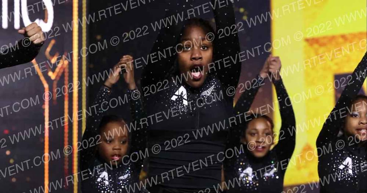Airborne Athletics G4orce · Gold Rush Chicago