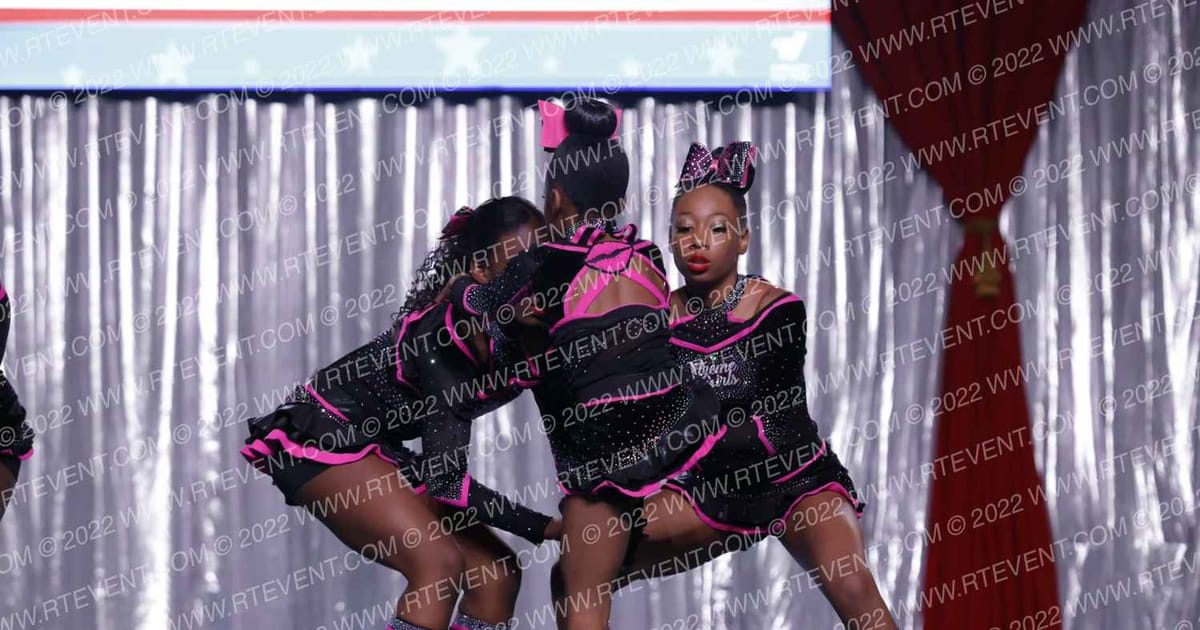 The Xtreme Girls Ruby Woo · The American Royale Sevierville Nationals DIDII