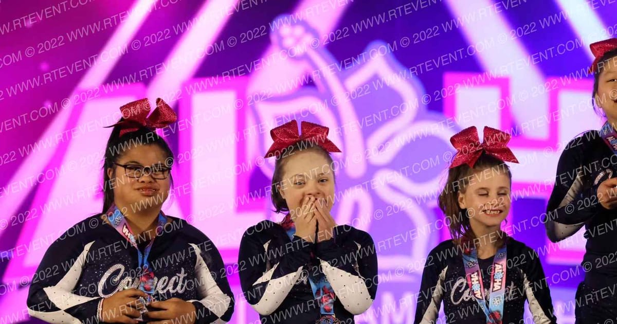 Connect Cheer Northwest Team Pink · Aloha Grand Nationals DIDII VII