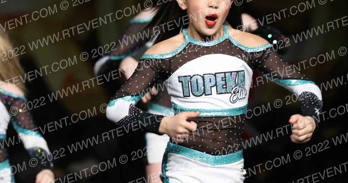 Topeka Elite Cheer Heatwave · Gold Rush Kansas City