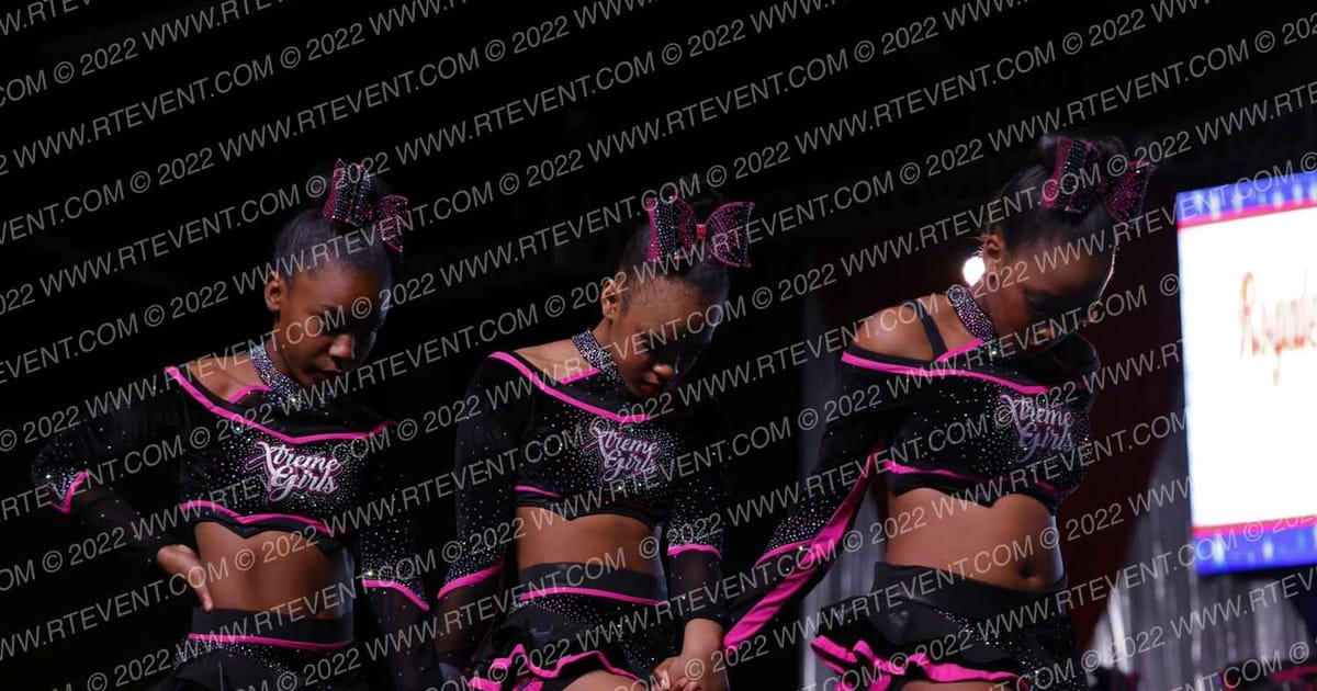 The Xtreme Girls Dream Girls · The American Royale Sevierville Nationals DIDII