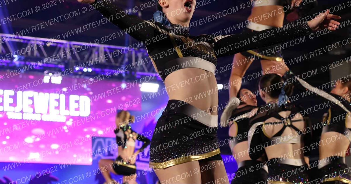 The Hive Cheer BeeJeweled · Aloha Grand Nationals DIDII VII