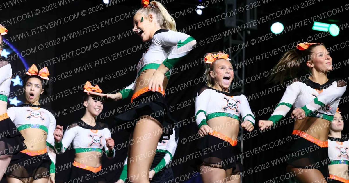 Iowa Elite Cheer - Des Moines Vigilantes · GLCC Grand Nationals