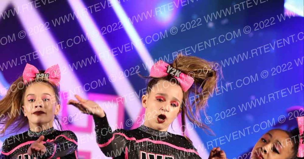 Las Vegas All Stars LADY PINK · Aloha Grand Nationals DIDII VII
