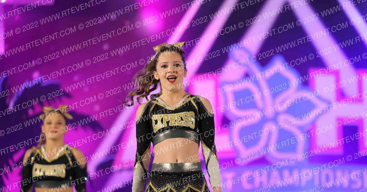 Express All Stars Express Allstars Blackout Senior Coed Cheer · Aloha Grand Nationals DIDII VII