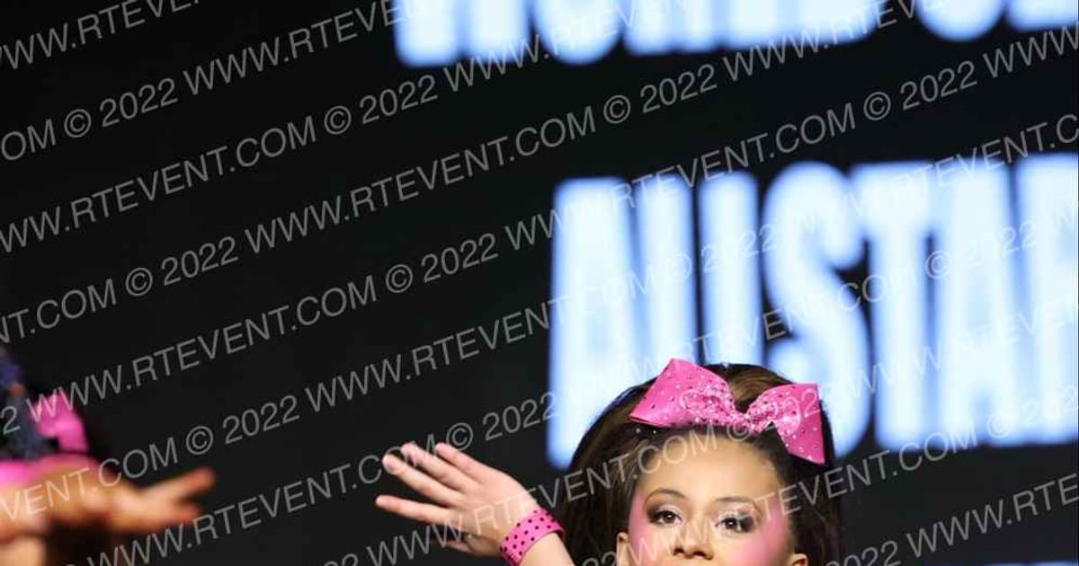 World Class Allstars Lady Luxe · Gold Rush Kansas City