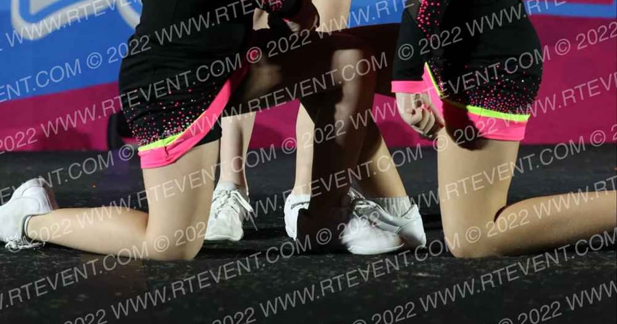 VC Tumbling & Cheer Sparks · Aloha Indy Showdown