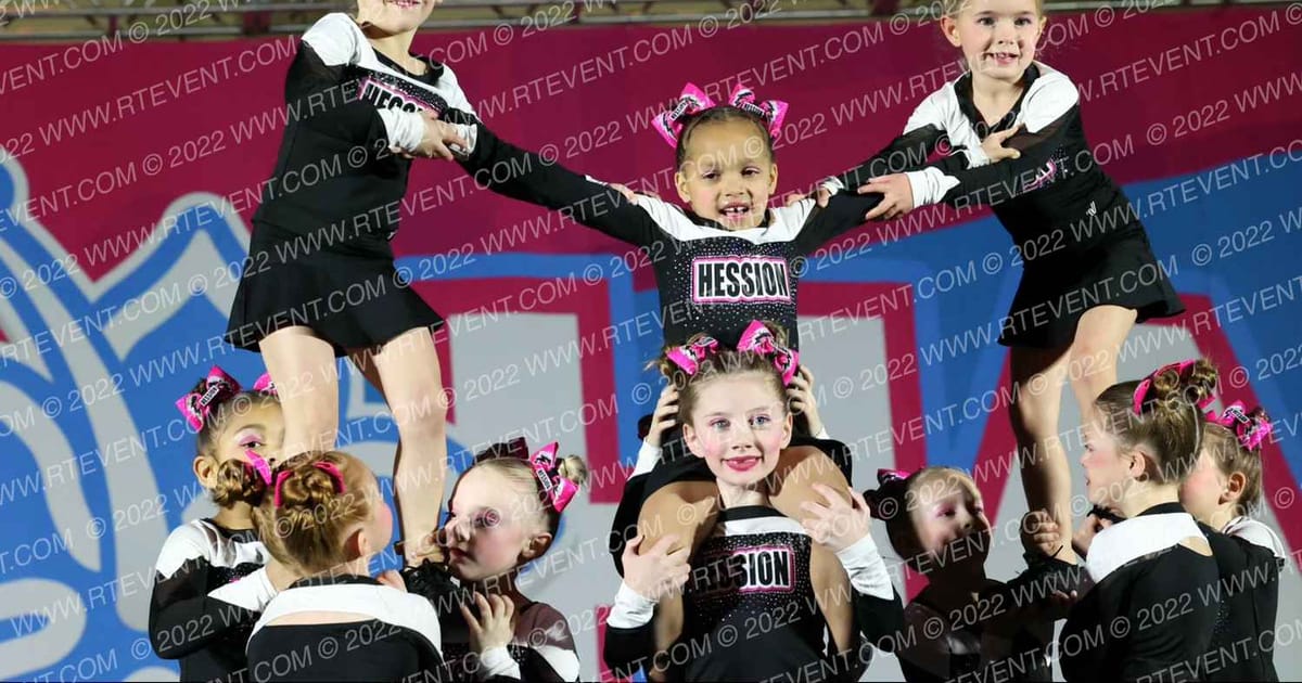 Hession Cheer Academy Pink Sparklers · Aloha Indy Showdown