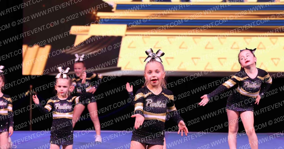 Cedar Grove Competition Cheer Petite Panthers · Mohegan Sun