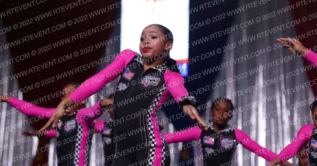 The Xtreme Girls Mink · The American Royale Sevierville Nationals DIDII
