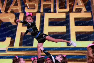Nashua K9 Cheer  Lightning
