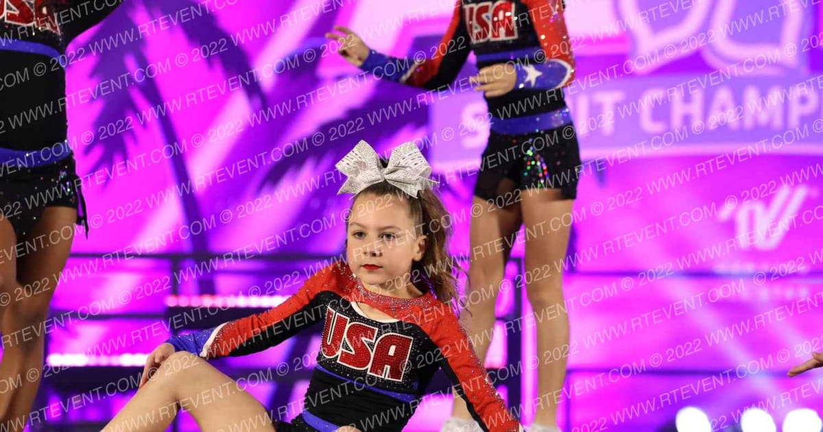 USA Starz Glitter · Aloha Grand Nationals DIDII VII