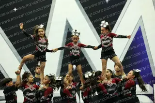 DESERT VALLEY DYNASTY CHEER