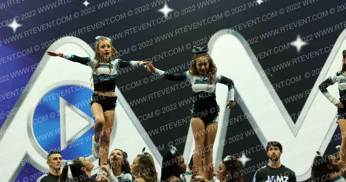 SO CAL SIRENS CHEER · March Madness Showdown